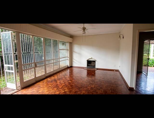 3 BEDROOM HOUSE TO LET IN ARCON PARK